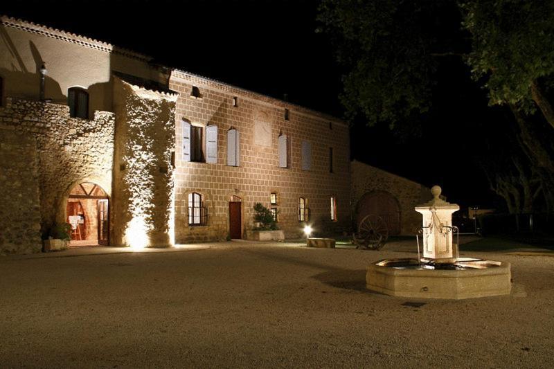 Le Relais Du Grand Logis Hotel Mirabeau  Bagian luar foto