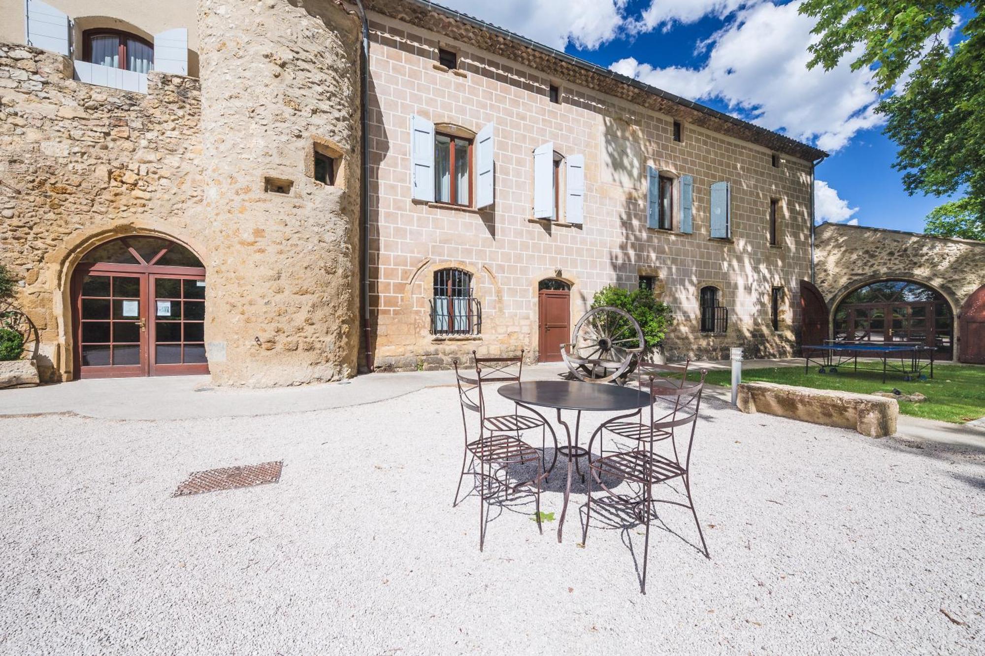 Le Relais Du Grand Logis Hotel Mirabeau  Bagian luar foto