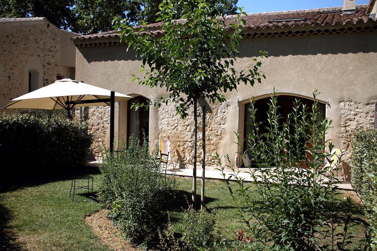 Le Relais Du Grand Logis Hotel Mirabeau  Bagian luar foto